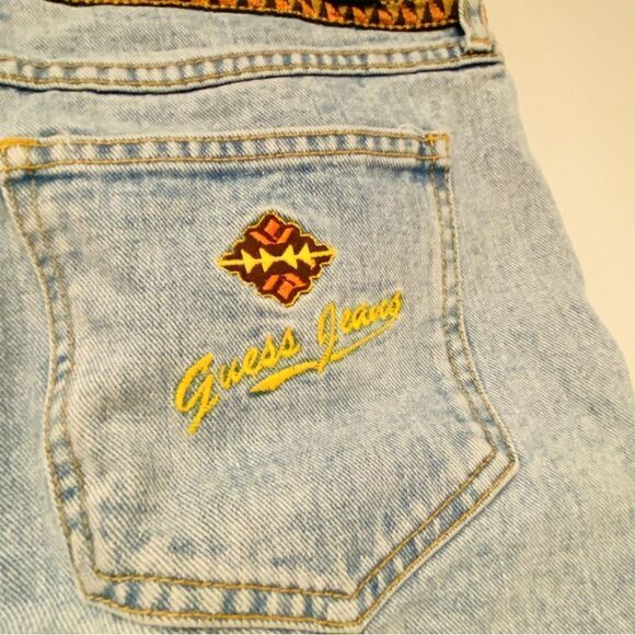 Vintage Guess Embroidered Denim Jean Button Fly Shorts Size 2 - Picture 4 of 6